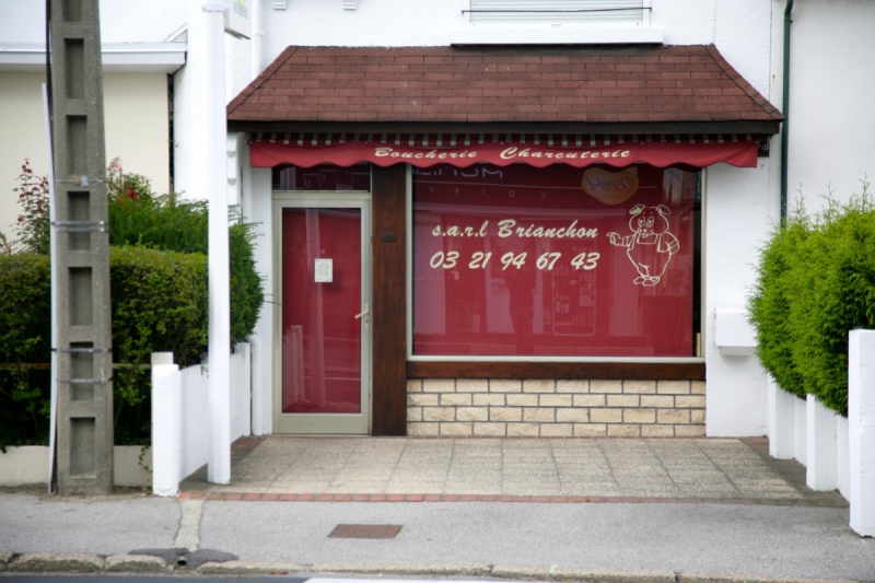 vitrine-BELVEDERE-min_france_frankreich_commerce_frankrijk_francia_delicatessen_butchery_charcuterie-424328